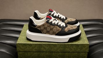 How Should Gucci Men Sneakers Fit?A Guide to Size,Shape,and Comfort
