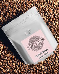 Classic everyday coffee beans – smooth, balanced specialty coffee roasted for daily enjoyment at Lašė Lašė Café in Ari Bangkok.