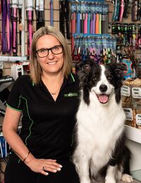 Hi I'm Fiona, proud owner of Pet Deli. At Pet Deli, my team and I are passionate and experienced pet owners who are dedicated to understanding animals and supporting pet pawrents like you.